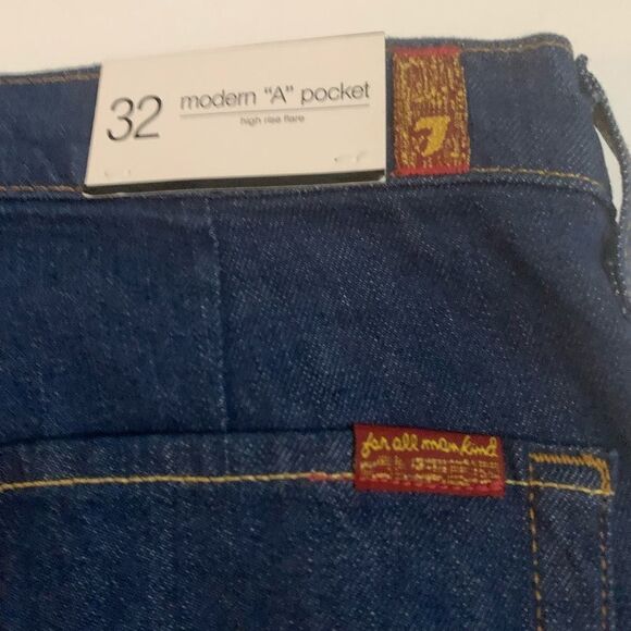 7FAM NWT Flare Leg Jeans - Picture 8 of 9